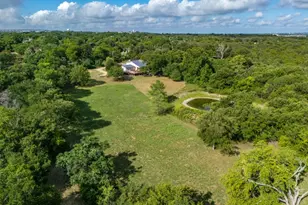 1210 Springridge St, Round Rock, TX 78664 - Photo 2