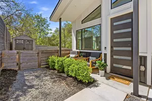 1168 Ridgeway Dr, Austin, TX 78702 - Photo 18