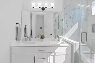 1168 Ridgeway Dr, Austin, TX 78702 - Photo 14