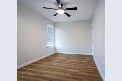 301 Cedarhill Drive, Granite Shoals, TX 78654 - Photo 16