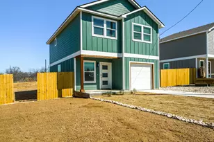 301 Cedarhill Dr, Granite Shoals, TX 78654 - Photo 2