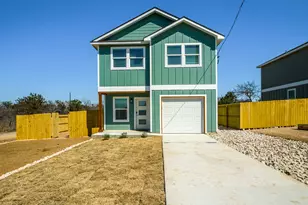 301 Cedarhill Dr, Granite Shoals, TX 78654 - Photo 1