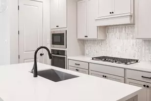 570 Bay Breeze Dr, Kyle, TX 78640 - Photo 6