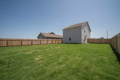 301 Rancho Del Cielo Loop, Jarrell, TX 76537 - Photo 16