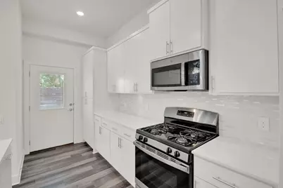 6325 Ponca Street #B, Austin, TX 78741 - Photo 10