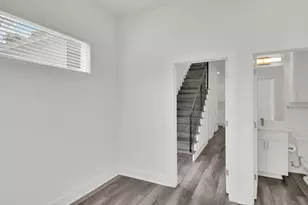 6325 Ponca St, Austin, TX 78741 - Photo 14