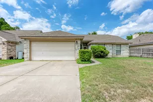 2104 Mimosa Trail, Round Rock, TX 78664 - Photo 2