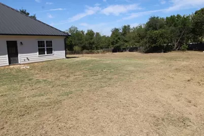 536 E Third Street, Hico, TX 76457 - Photo 26