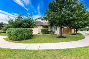 345 Fort Cobb Way, Georgetown, TX 78628 - Photo 4