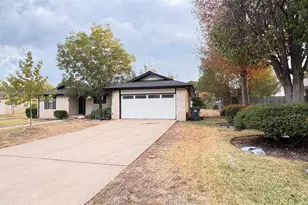 113 Oakland Dr, Georgetown, TX 78628 - Photo 1