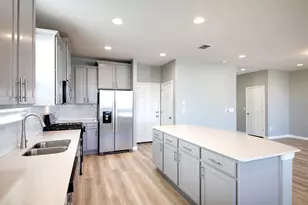 10906 Sentinel Dr, Austin, TX 78747 - Photo 8