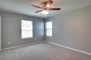 10906 Sentinel Dr, Austin, TX 78747 - Photo 14