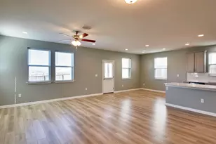 10906 Sentinel Dr, Austin, TX 78747 - Photo 12