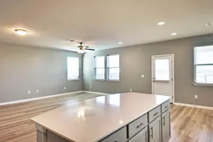 10906 Sentinel Dr, Austin, TX 78747 - Photo 4