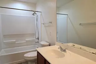160 Mistletoe Ln, Kyle, TX 78640 - Photo 20