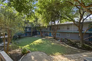 300 Crockett St, Austin, TX 78704 - Photo 26
