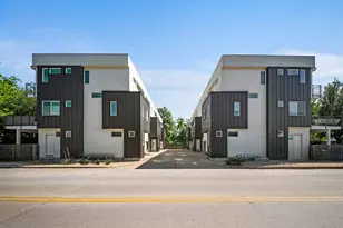 1801 E 2nd St, Austin, TX 78702 - Photo 32