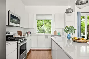 1801 E 2nd St, Austin, TX 78702 - Photo 8
