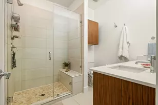 1801 E 2nd St, Austin, TX 78702 - Photo 18