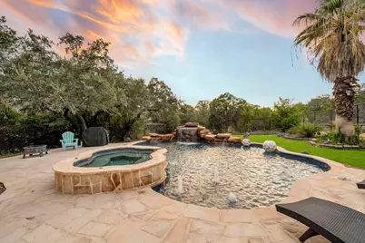 810 Bluff Ridge Court, New Braunfels, TX 78132 - Photo 4