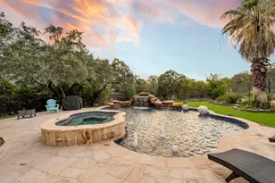 810 Bluff Ridge Ct, New Braunfels, TX 78132 - Photo 4