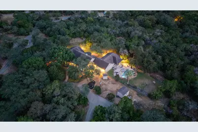 810 Bluff Ridge Court, New Braunfels, TX 78132 - Photo 30