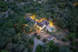 810 Bluff Ridge Ct, New Braunfels, TX 78132 - Photo 30
