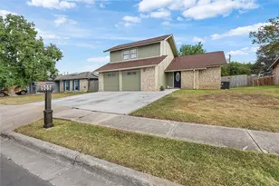 505 E Logan St, Round Rock, TX 78664 - Photo 2