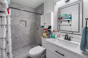 505 E Logan St, Round Rock, TX 78664 - Photo 10