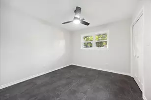 1305 W 1st St, Lampasas, TX 76550 - Photo 26