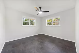 1305 W 1st St, Lampasas, TX 76550 - Photo 24