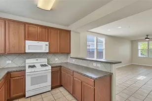 334 Newberry Tr, San Marcos, TX 78666 - Photo 14