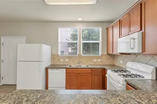 334 Newberry Tr, San Marcos, TX 78666 - Photo 12