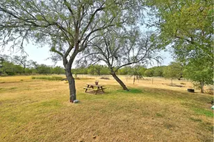 311 Salt Lake Rd, Luling, TX 78648 - Photo 20