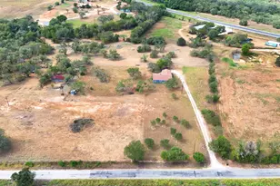 311 Salt Lake Rd, Luling, TX 78648 - Photo 32