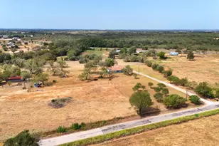 311 Salt Lake Rd, Luling, TX 78648 - Photo 34