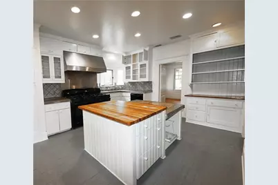 1305 Lorrain Street, Austin, TX 78703 - Photo 8