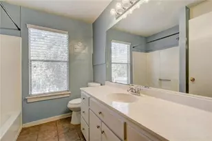 1305 Lorrain St, Austin, TX 78703 - Photo 20