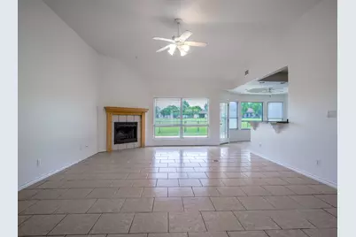 408 Spyglass Street, Meadowlakes, TX 78654 - Photo 4