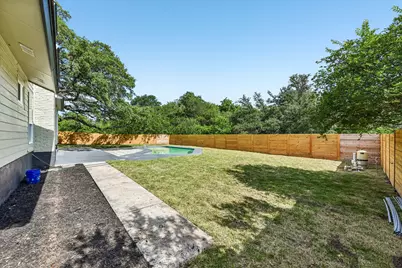 7523 Glenhill Road, Austin, TX 78752 - Photo 34