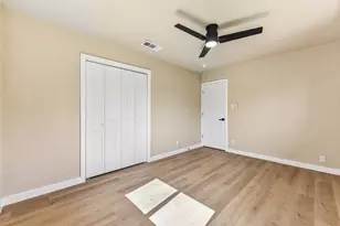 7523 Glenhill Rd, Austin, TX 78752 - Photo 24