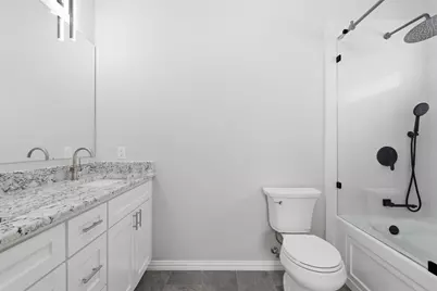 413 E Hamilton Avenue, Rockdale, TX 76567 - Photo 10