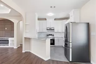 413 E Hamilton Ave, Rockdale, TX 76567 - Photo 6