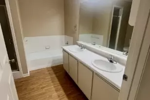 728 W San Antonio St, Lockhart, TX 78644 - Photo 8