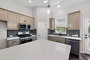 12605 Iron Bridge Dr, Manchaca, TX 78652 - Photo 12