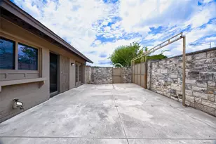 9415 Quail Meadow Dr, Austin, TX 78758 - Photo 36