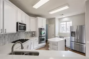 4435 Hunters Lodge Dr, Round Rock, TX 78681 - Photo 18