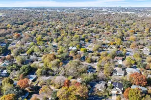 6710 Kings Point W, Austin, TX 78723 - Photo 38