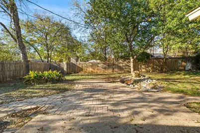 6710 Kings Point W, Austin, TX 78723 - Photo 30