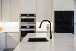 494 Prairie Clover Dr, Dripping Springs, TX 78620 - Photo 10